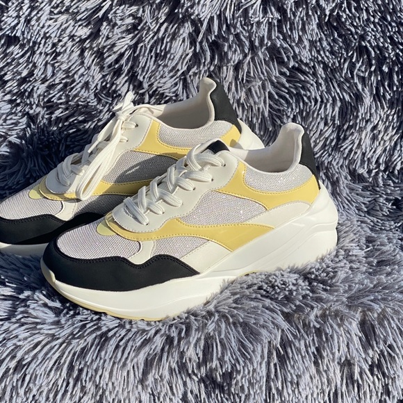 Aldo Women’s Merurka-68 Sneakers- New in Box!! - Picture 10 of 13